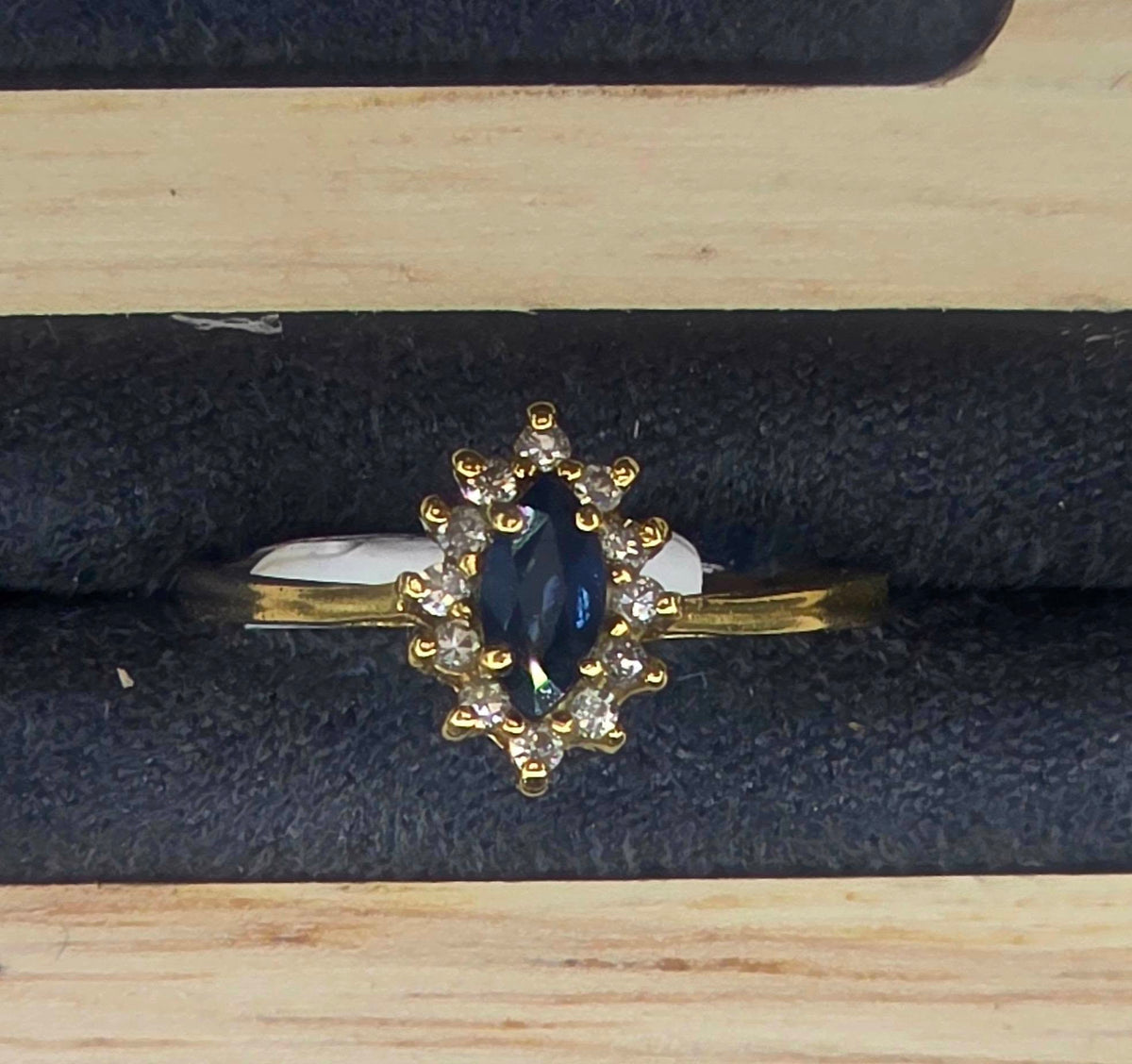 14k Yellow Gold Natural Marquise Blue Sapphire & Diamond Starburst Ring